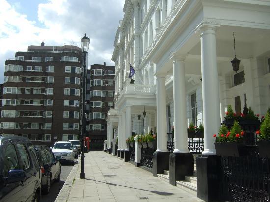 Отель Gresham Hyde Park 4*