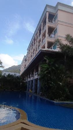 Отель Thanthip Beach Resort 3*