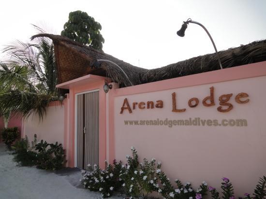 Отель Arena Lodge 3*
