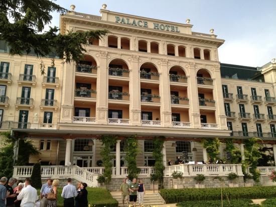 Отель Kempinski Palace 5*