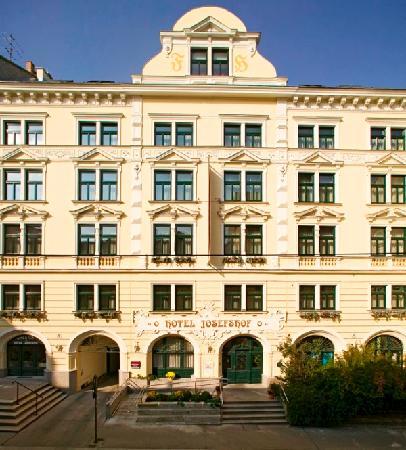 Отель Mercure Josefshof Wien 4*