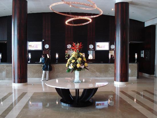 Отель Novotel World Trade Centre Dubai 4*