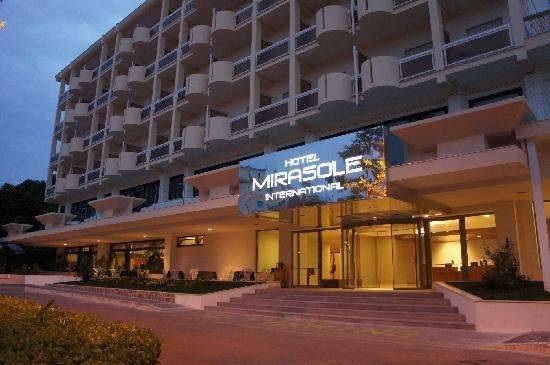 Отель Mirasole hotel Gaeta 3*