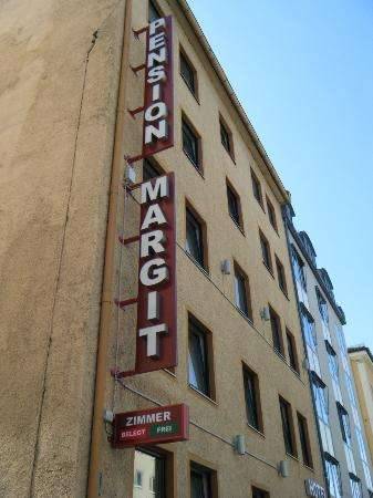 Отель Margit 2*