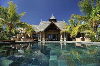 отель Maradiva Villas Resort & Spa 5*