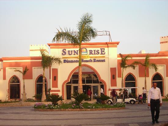 Отель Sunrise Diamond Beach 5*