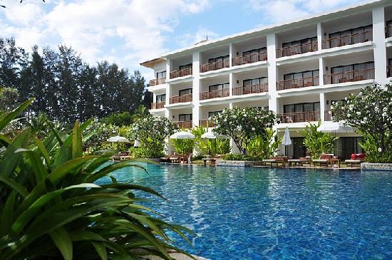 Отель Naithonburi Beach Resort 4*