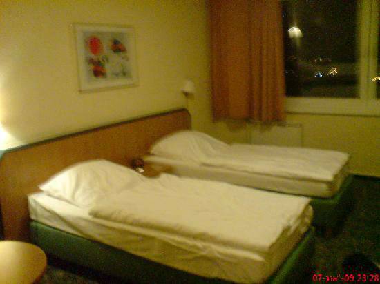 Отель Comfort Hotel Lichtenberg 3*