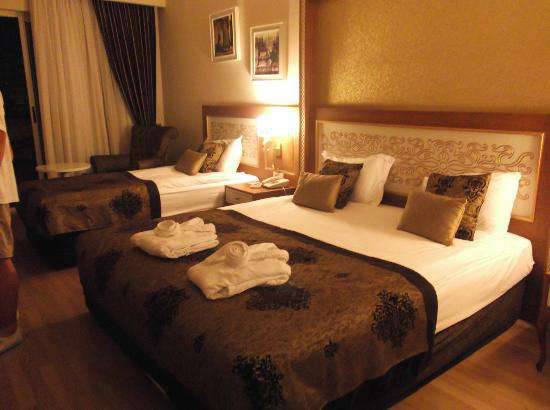 Отель Crystal Palace Luxury Resort & Spa 5*