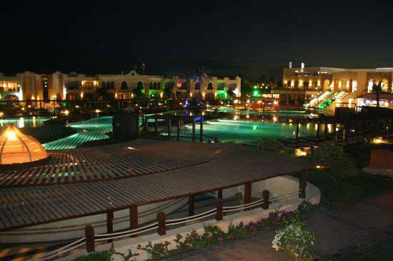 Отель Sunrise Grand Select Arabian Beach Resort 5*