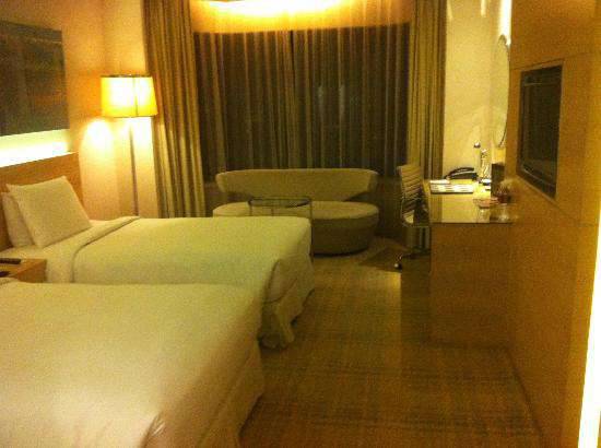 Отель Doubletree by Hilton Kuala Lumpur 5*