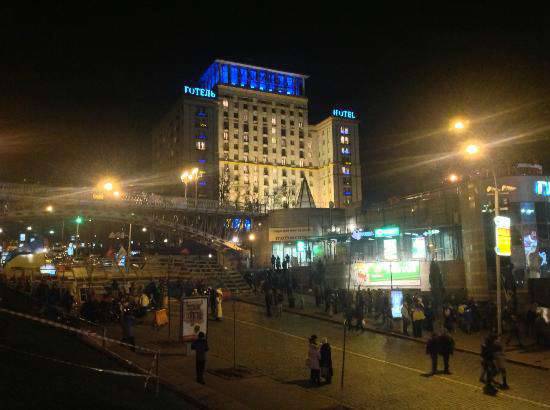Отель Украина 3*