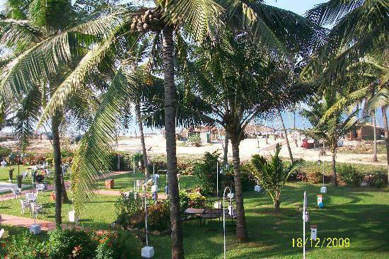 Отель Longuinhos Beach Resort 3*