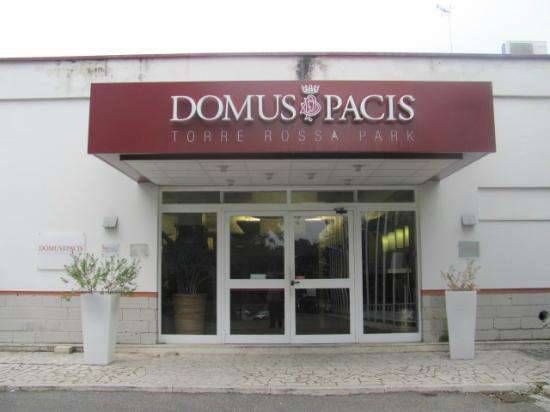 Отель Domus Pacis Torre Rossa Park 3*