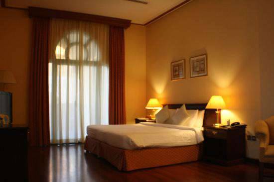 Отель Cassells Ghantoot Hotel & Resort 4*