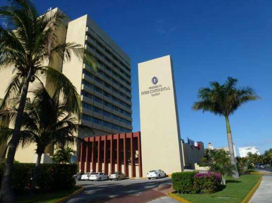Отель Presidente Intercontinental Cancun 4*