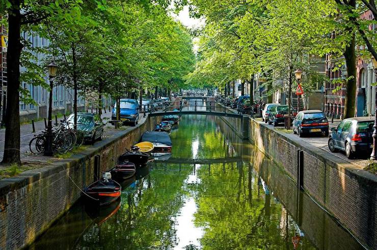 Интересно ли будет отдыхать пожилым людям в Амстердаме весной? \ Рассказы о Амстердаме