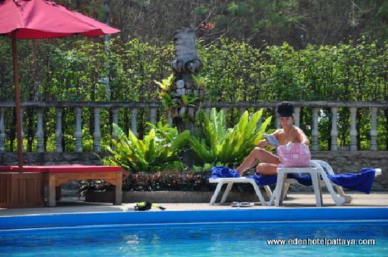Отель Eden Hotel Pattaya 3*