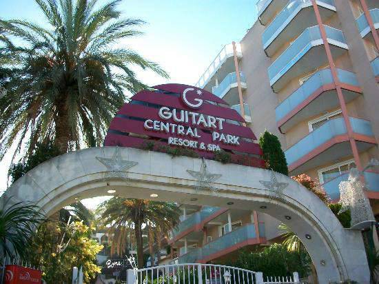 Отель Guitart Central Park Resort & Spa 3*
