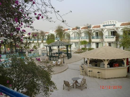 Отель Al Bostan 4*