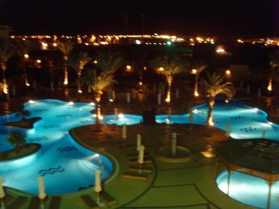 Отель Hilton Sharks Bay Resort 4*