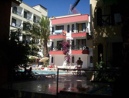 Отель Club Cemar Beach 3*
