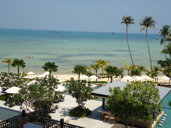 Отель Radisson Blu Plaza Resort Phuket Panwa Beach 4*