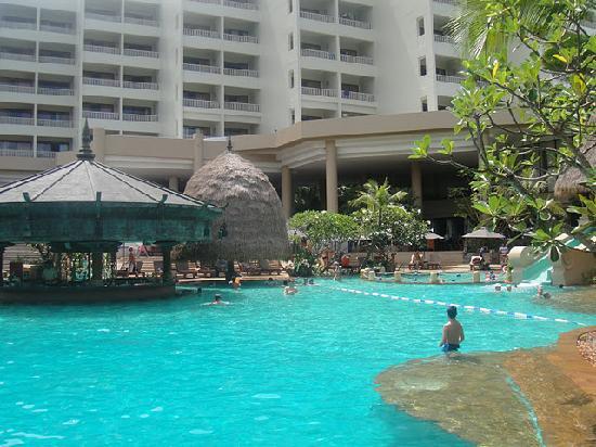 Отель Moevenpick Resort and Spa Karon Beach 4*