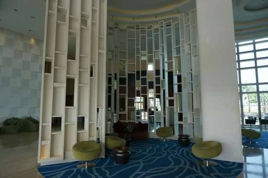 Отель Mercure Danang 4*