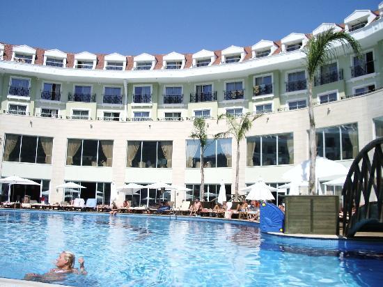 Отель Meder Resort 5*