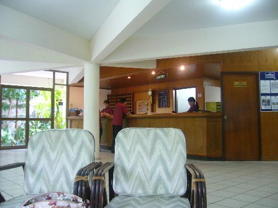 Отель Patong Lodge 3*