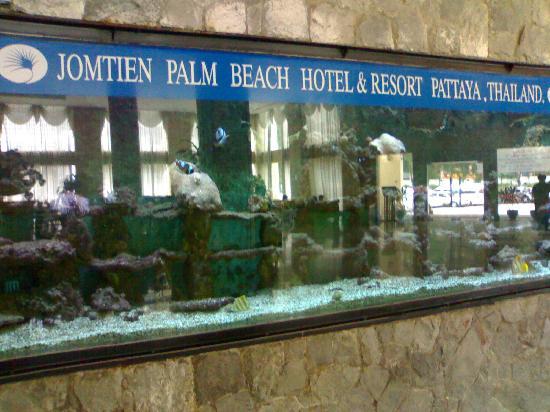 Отель Jomtien Palm Beach 4*