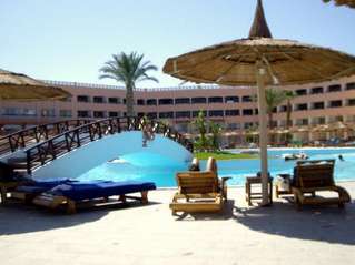 отель Beach Albatros Resort 4*