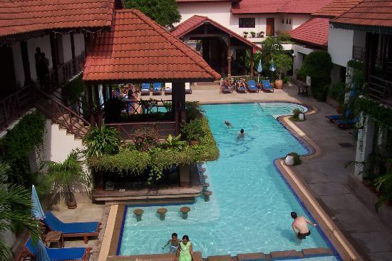 Отель Ramada Phuket South Sea 4*