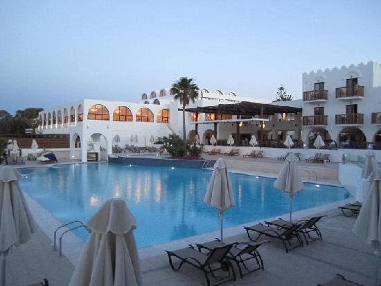 Отель Oceanis Beach & Spa Resort 4*