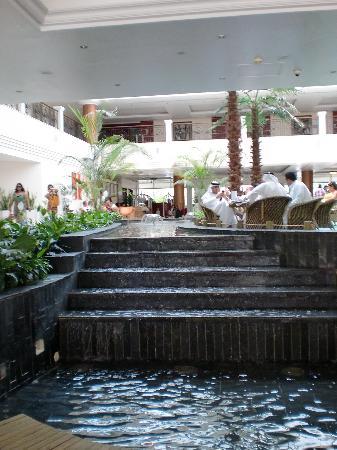 Отель Fujairah Rotana Resort & Spa 5*